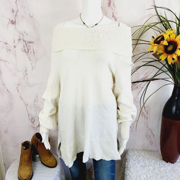 Anthropologie on or off shoulder soft knit sweater tunic - Picture 4 of 9